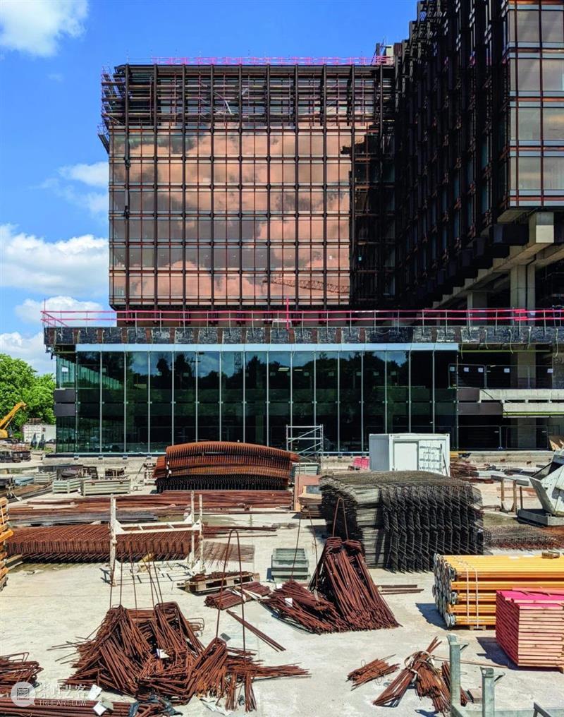 比利时现代建筑遗产更新,经典十字 Royale Belge 视频资讯 ADCNews Belge 现代 建筑 遗产 比利时 瓦兰大道 boulevard Souverain 周围 水塘 崇真艺客